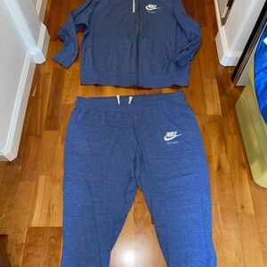 NIKE plus size hoodie & sweatpants crop size 2X 3X blue